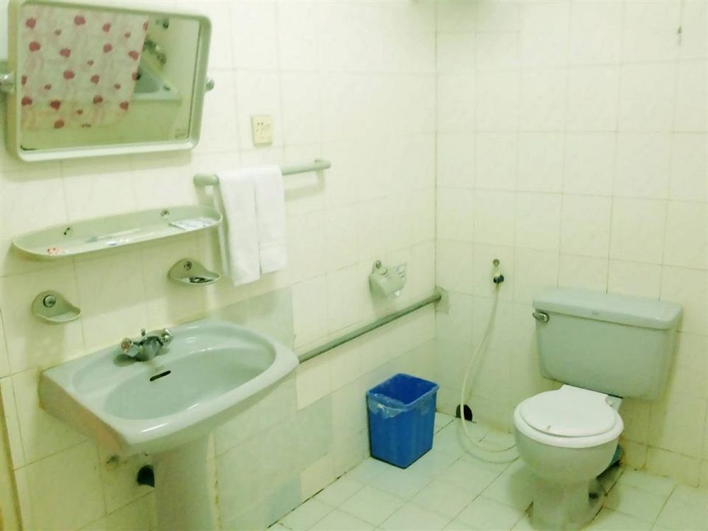 Royal White Elephant Hotel Rangun Kültér fotó